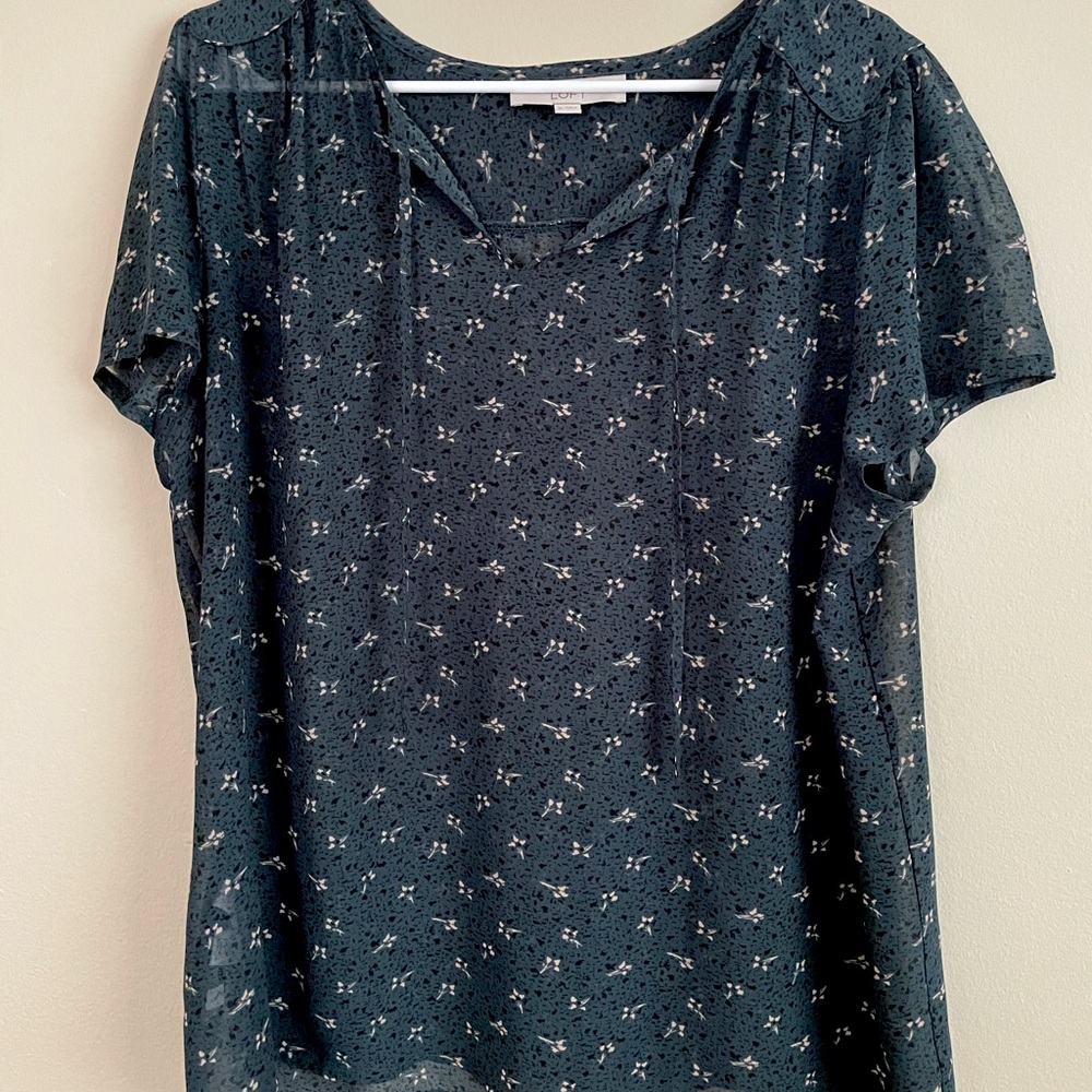 LOFT Short sleeve blouse
